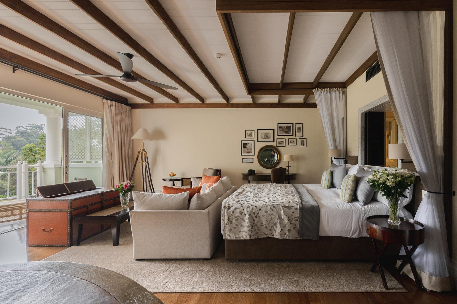Room name Deluxe Suite